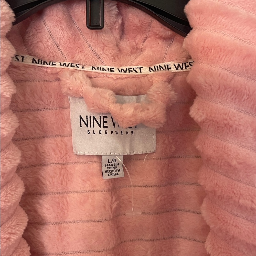 Nine West Ribbed Plush Robe -Size Large-new - Picture 6 of 7